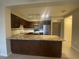 5670 Edgewater Ln in Nanaimo, BC - Building Photo