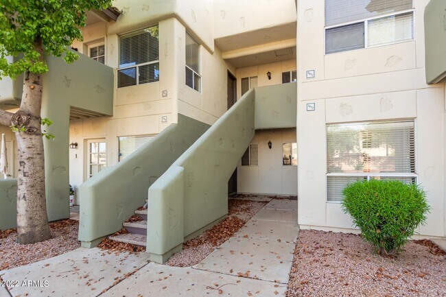 1825 W Ray Rd, Unit 2077 in Chandler, AZ - Building Photo - Building Photo