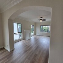734 S Detroit St in Los Angeles, CA - Building Photo