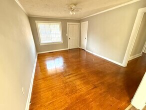 100 Bowen Cir in Williamston, NC - Foto de edificio - Building Photo