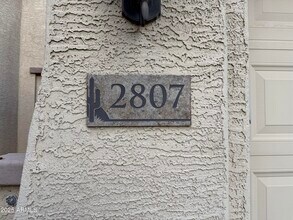 2807 E Desert Broom Pl in Chandler, AZ - Building Photo - Building Photo