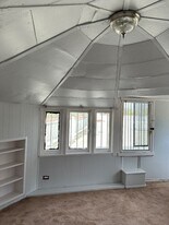 3221 W 43rd Pl in Los Angeles, CA - Building Photo