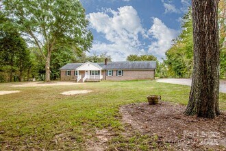 7680 Sifford Rd in Stanley, NC - Building Photo - Building Photo