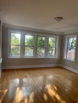 6321 S Whipple St, Unit 2 south in Chicago, IL - Building Photo