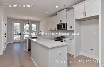 2204 Northend Dr in Charlotte, NC - Building Photo - Building Photo