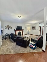 18503 41st Dr SE in Bothell, WA - Building Photo