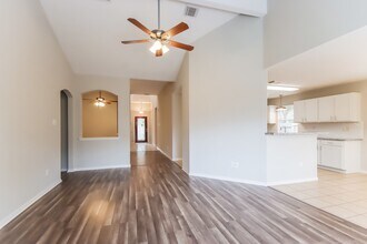 16310 Great Forest Ct in Humble, TX - Building Photo - Building Photo