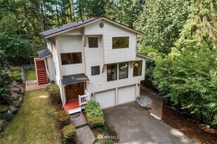 4133 158th Ave SE in Bellevue, WA - Building Photo