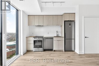 1660 Bloor St W in Toronto, ON - Building Photo - Building Photo