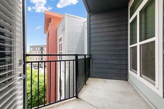 Lantower Bullhouse in Durham, NC - Foto de edificio - Building Photo