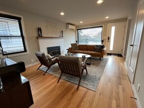 1112 N 78th St in Seattle, WA - Building Photo - Building Photo