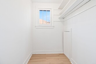 2020 Frankella Ave in Pittsburgh, PA - Building Photo - Building Photo