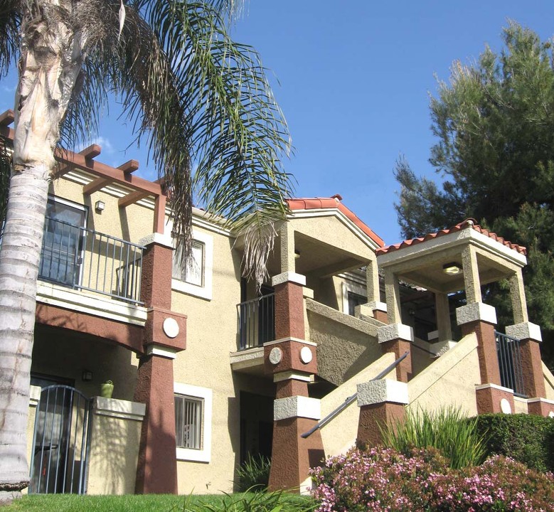 Malibu Creek Apartments in Calabasas, CA - Building Photo