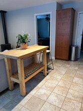 544 Tolend Rd, Unit STUDIO in Dover, NH - Foto de edificio - Building Photo