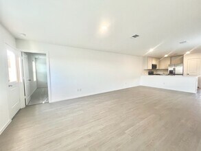 921 Lago Laceno Ln in Huffman, TX - Building Photo - Building Photo