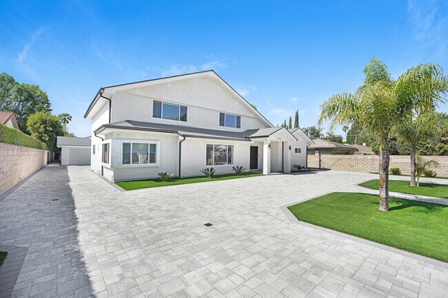 17344 Napa St in Northridge, CA - Building Photo - Building Photo