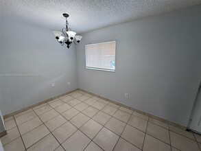 5746 W 26th Ave-Unit -5746 in Hialeah, FL - Foto de edificio - Building Photo