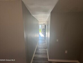 663 2nd Ave in Troy, NY - Building Photo - Building Photo
