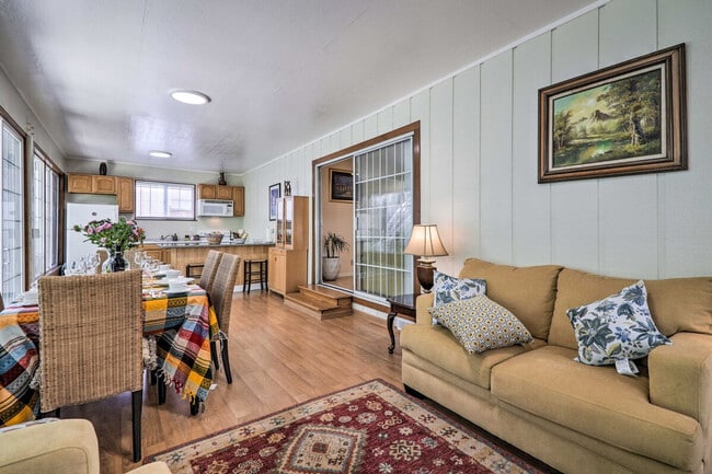 9360 Mountain Blvd in Oakland, CA - Building Photo - Building Photo
