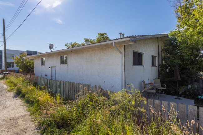 3803 Parkhill Pl SW in Calgary, AB - Building Photo - Building Photo