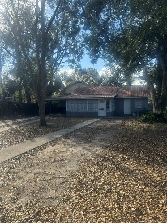 1023 Cumberland St in Lakeland, FL - Building Photo