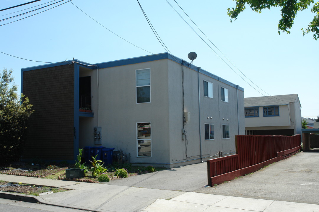 6208 Cypress Ave in El Cerrito, CA - Foto de edificio