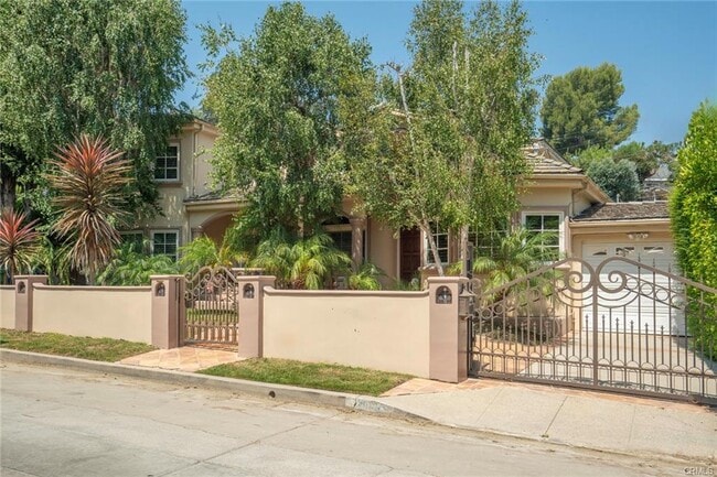 property at 4063 Benedict Canyon Dr