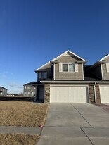 174 W Olson Ave in Lincoln, NE - Building Photo