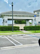 1333 SE 27th Terrace in Homestead, FL - Building Photo - Building Photo