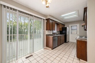 4701 Schroeder Dr in Omaha, NE - Building Photo - Building Photo
