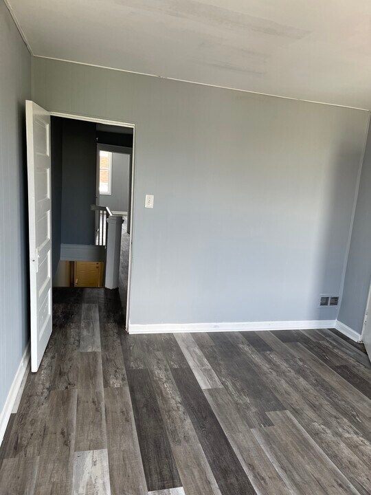 2240 Penrose Ave in Baltimore, MD - Foto de edificio