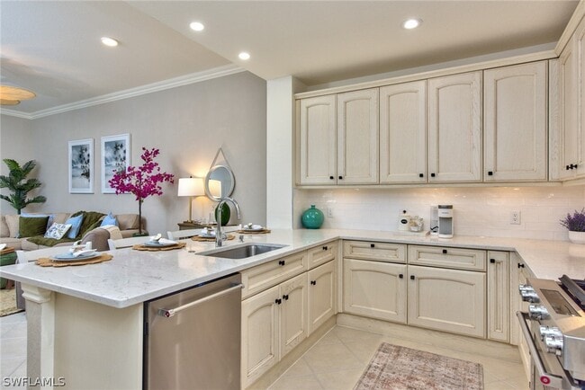property at 9242 Tesoro Ln