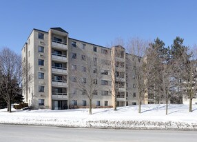 Parkview West in Guelph, ON - Building Photo