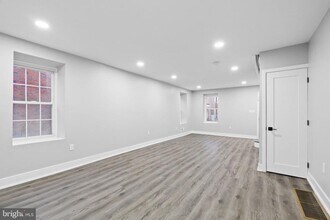 449 Delmar St in Philadelphia, PA - Building Photo - Building Photo