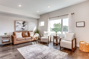 1367 Knox Ct, Unit ID1385655P in Denver, CO - Building Photo