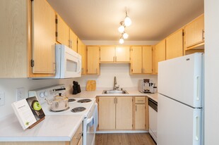 Vancouver Mall Apartments in Vancouver, WA - Building Photo