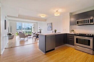 2 Earhart St in Cambridge, MA - Building Photo - Building Photo