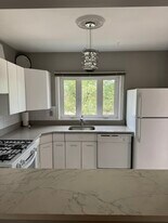 606 Green Bay Rd in Glencoe, IL - Building Photo