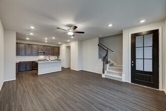 9433 Towne Lake Pkwy in Houston, TX - Building Photo - Building Photo