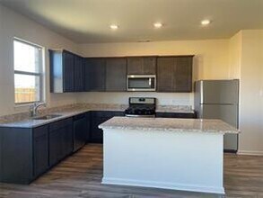517 Micah Ln in Ferris, TX - Building Photo - Building Photo