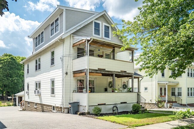 103 White St in Belmont, MA - Building Photo - Building Photo