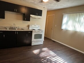 9143 E 34th St in Indianapolis, IN - Building Photo - Building Photo