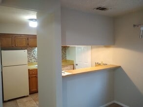 7733 Bles Ave, Unit A in Baton Rouge, LA - Foto de edificio - Building Photo