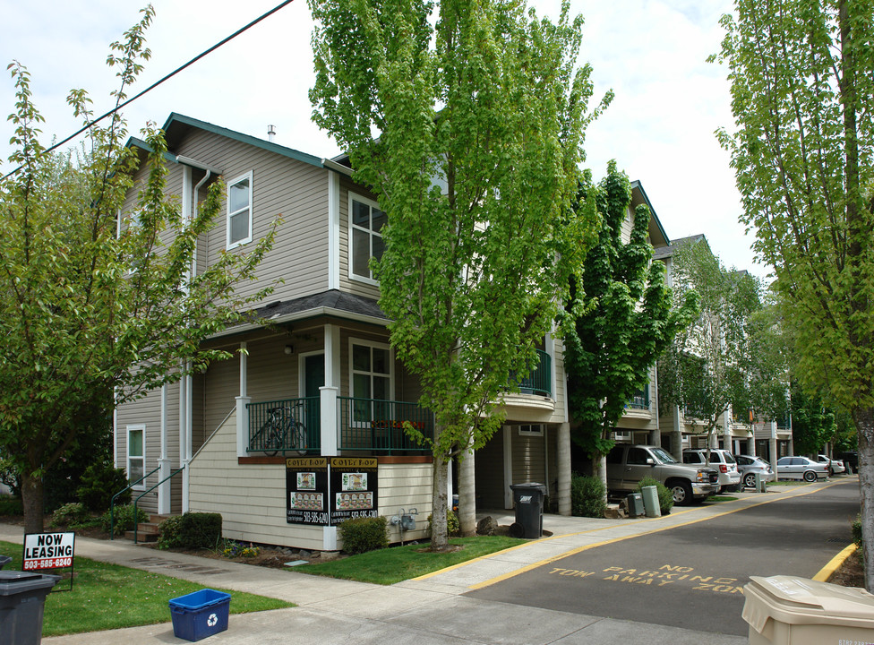 Covey Row Apartments in Corvallis, OR - Building Photo