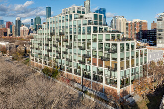 Burnham Station in Chicago, IL - Building Photo - Primary Photo