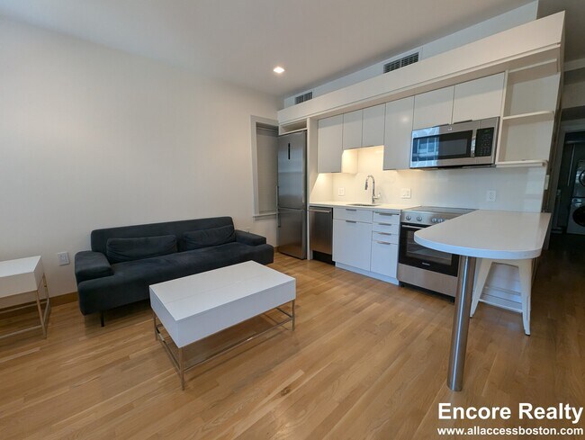 114 Mount Auburn St, Unit 115-64