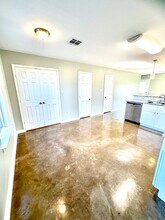 1603 Dehart, Unit Unit B in New Iberia, LA - Building Photo - Building Photo