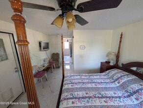 2050 N Shannon Ave in Indialantic, FL - Building Photo - Building Photo