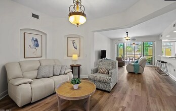 6081 Silver King Blvd in Cape Coral, FL - Building Photo - Building Photo