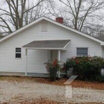 120 Community Rd in Cowpens, SC - Building Photo